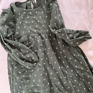 Rylee + Cru Mams dress to match, EUC